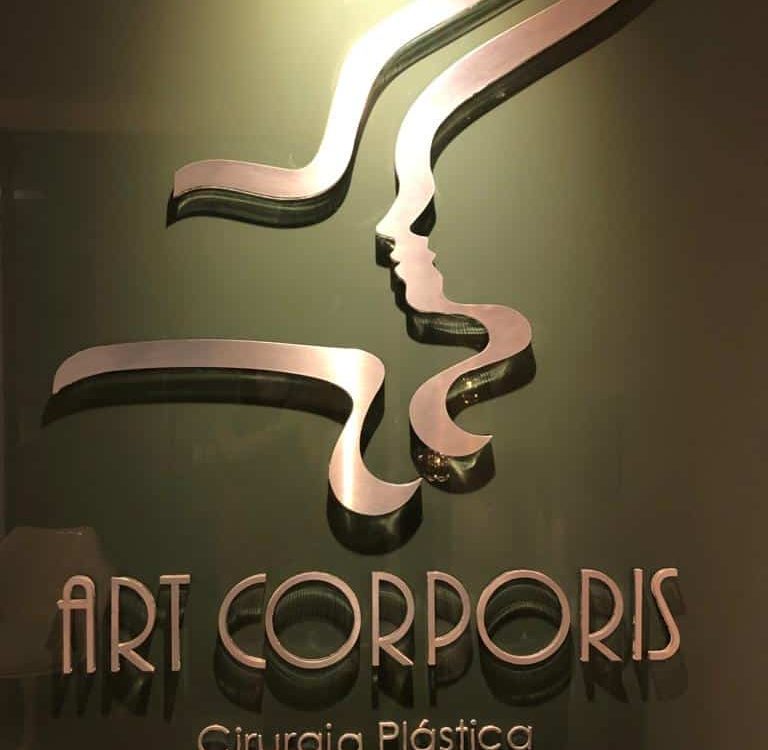 Clinica art corporis - cirurgia plastica e dermatologia (48)