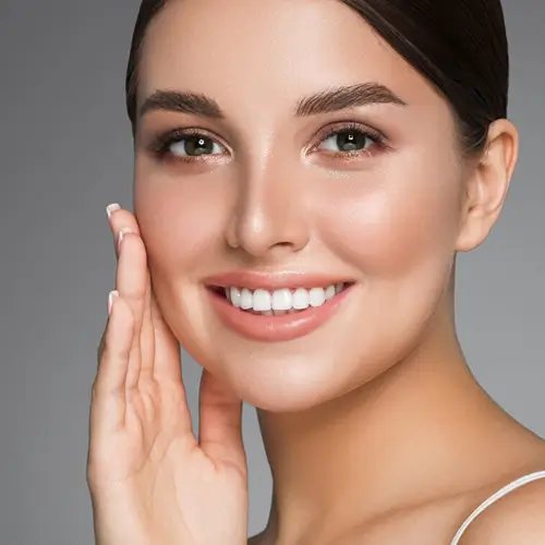 mulher que fez cirurgia plastica da face
