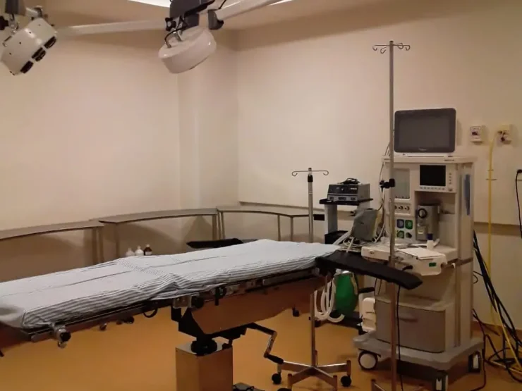 Sala de cirurgia da Clínica Art Corporis, no Centro Médico Júlio Adnet, Asa Sul, Brasília